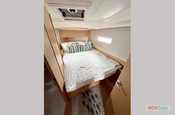 Forward-cabin-2 Forward-cabin-2