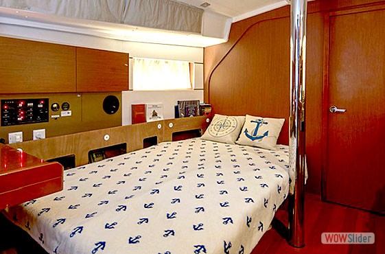 Main Salon Covertible Berth